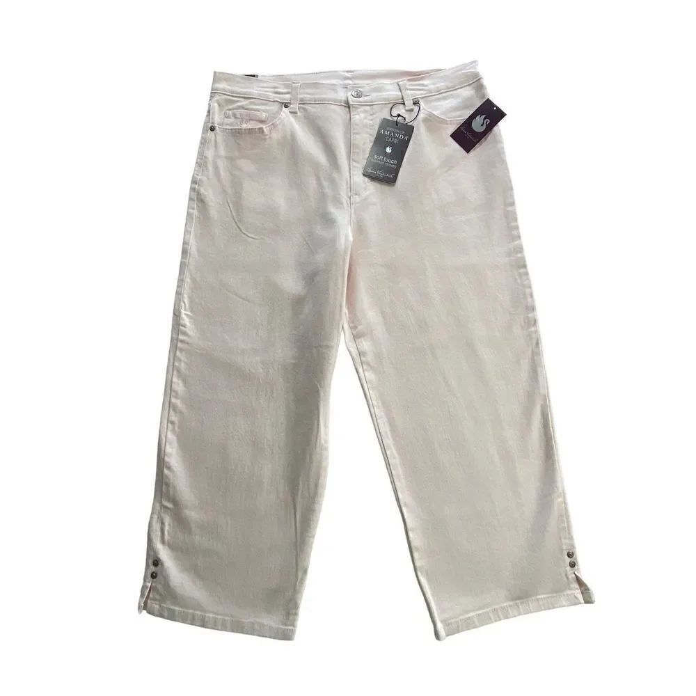 Gloria Vanderbilt Women's Size 14 Amanda Capri Jean - Whispy Pink